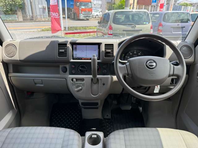 Nissan NV100 Clipper 11