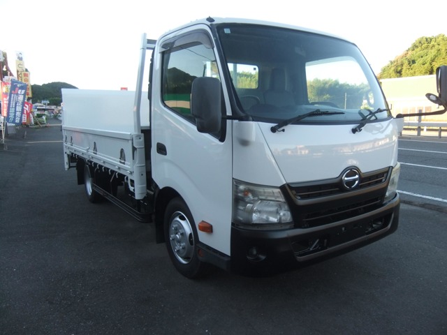 Hino Dutro 2