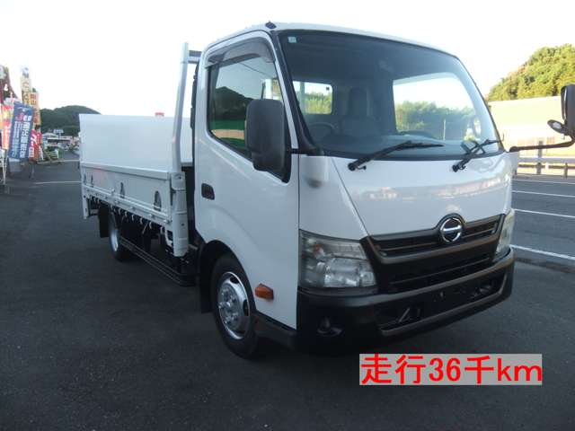Hino Dutro 4