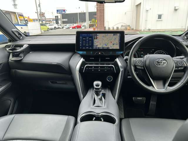 Toyota Harrier 11