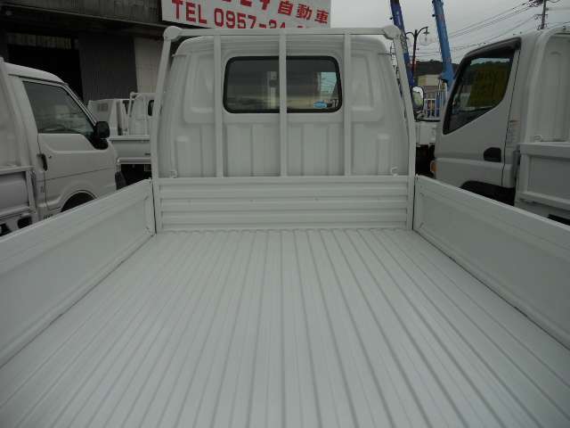 Mazda Bongo Truck 9