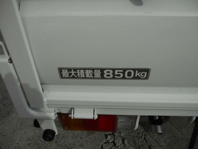 Mazda Bongo Truck 10