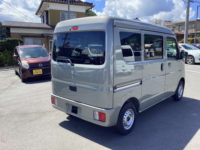 Suzuki Every 9