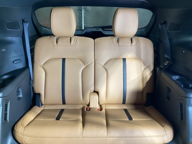 Mazda CX-80 11