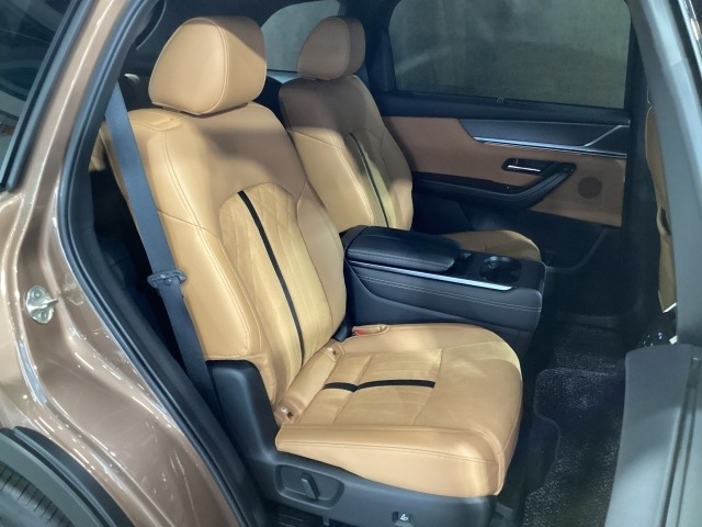 Mazda CX-80 10