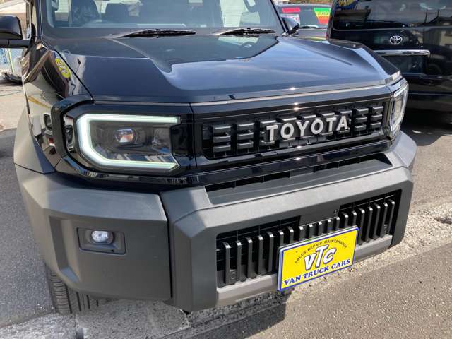 Toyota Land Cruiser FJ 4