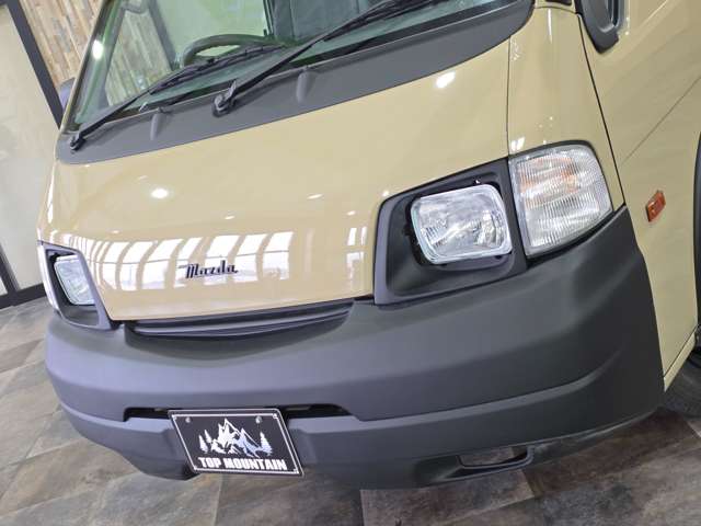 Mazda Bongo Truck 9