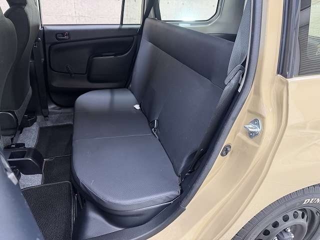Toyota Probox Van 11