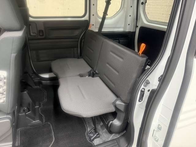 Honda N-VAN 12