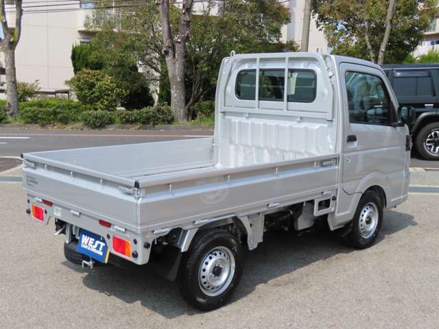 Nissan Clipper Truck 11