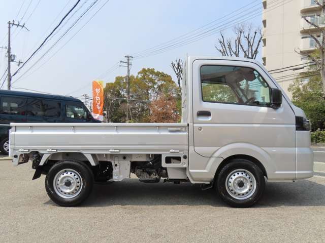 Nissan Clipper Truck 7