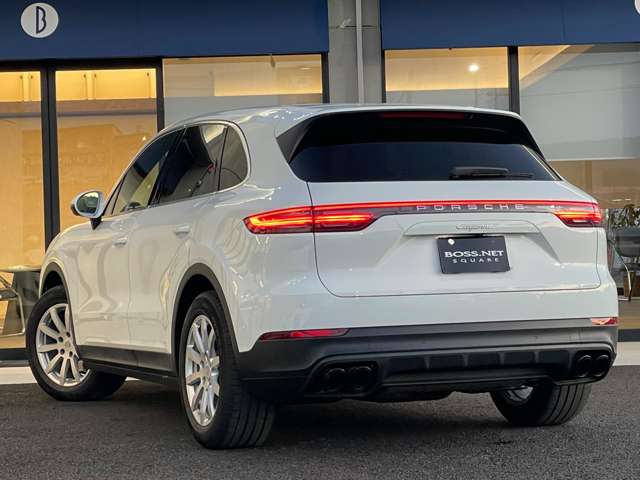 Porsche Cayenne 12