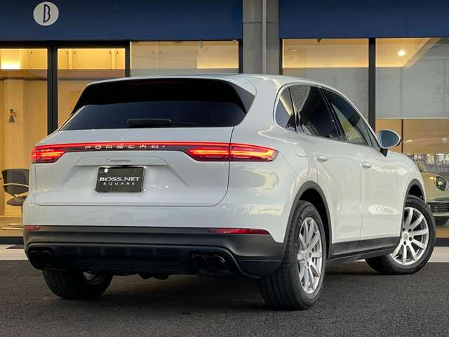 Porsche Cayenne 4
