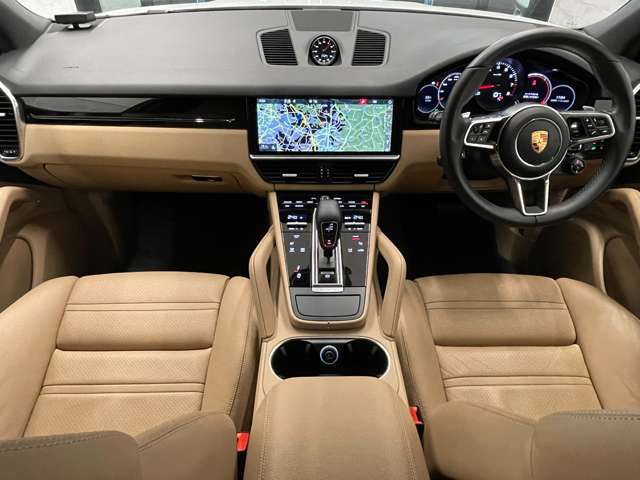 Porsche Cayenne 6
