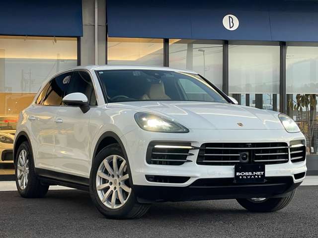 Porsche Cayenne 8