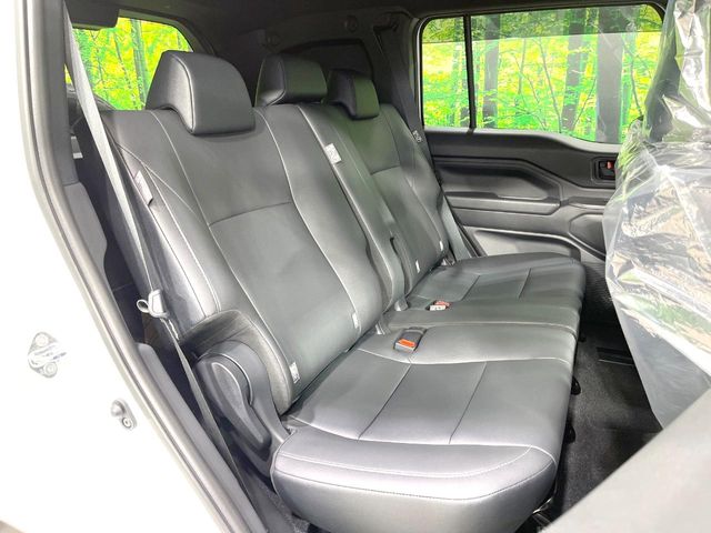 Toyota Land Cruiser FJ 9