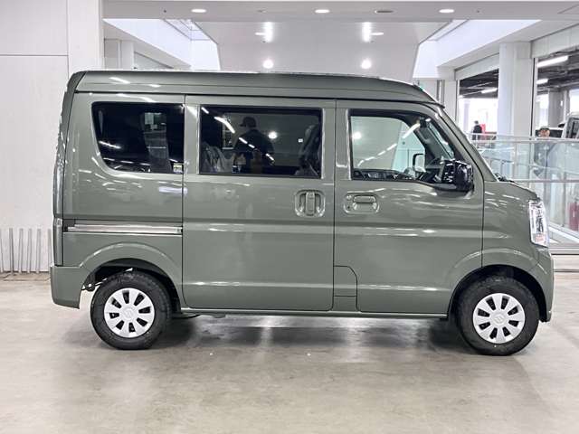 Suzuki Every 12
