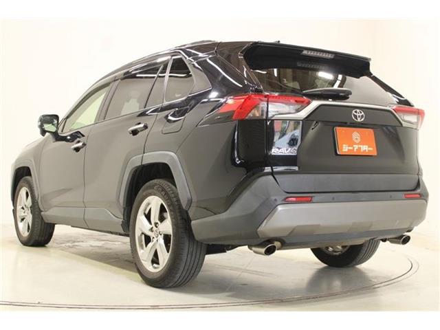 Toyota RAV4 11