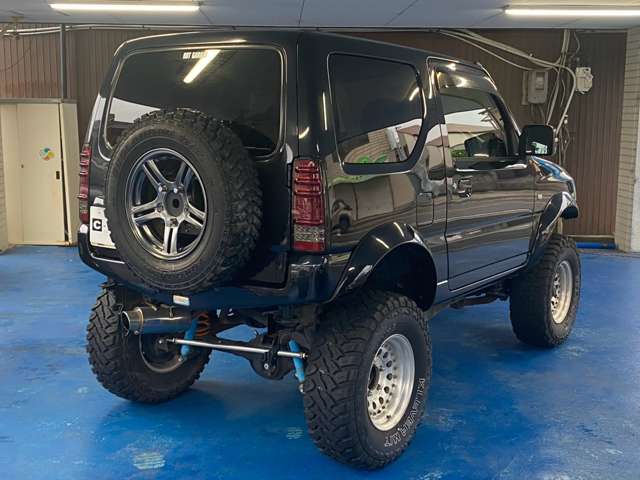 Suzuki Jimny 11