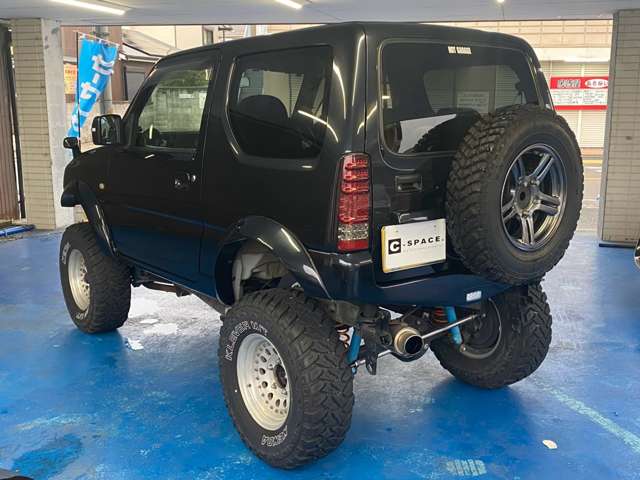Suzuki Jimny 9