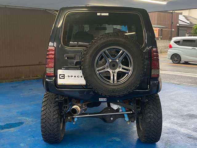 Suzuki Jimny 10
