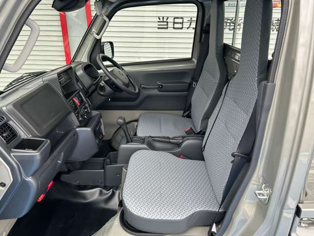 Nissan Clipper Truck 11