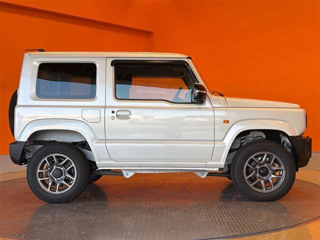 Suzuki Jimny 8