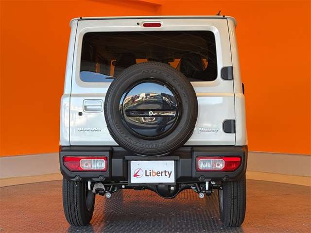 Suzuki Jimny 10