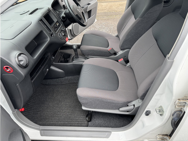 Nissan NV150 AD 8