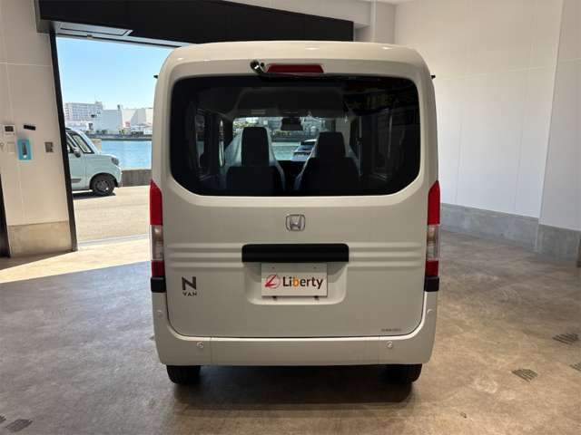 Honda N-VAN 8