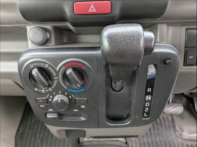 Suzuki Every 8