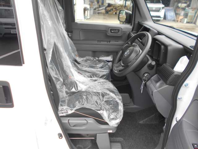 Honda N-VAN 9