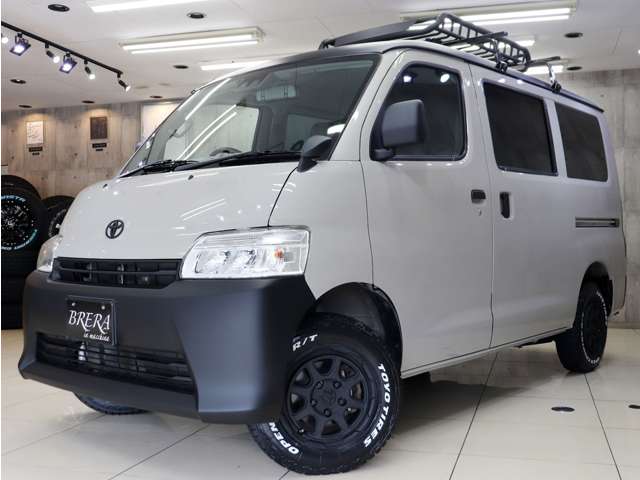 Toyota Town Ace Van 3