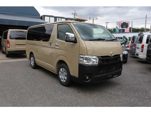 Toyota Hiace Van 2