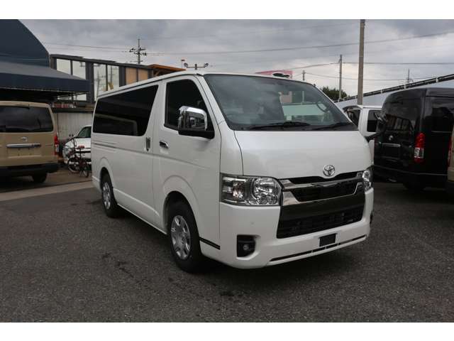 Toyota Hiace Van 2