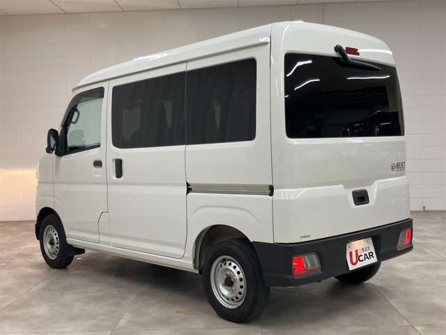 Daihatsu Hijet Cargo 9