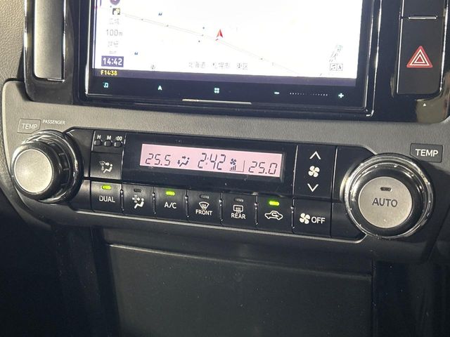 Toyota Land Cruiser Prado 6