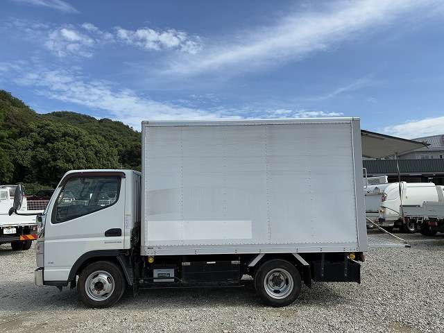 Mitsubishi Fuso Canter 11