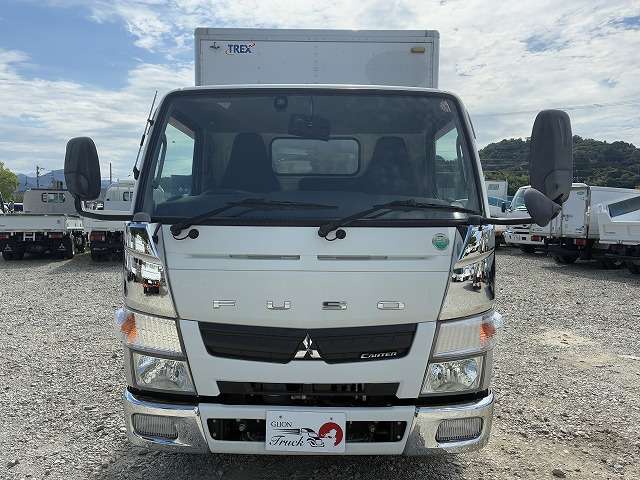 Mitsubishi Fuso Canter 2