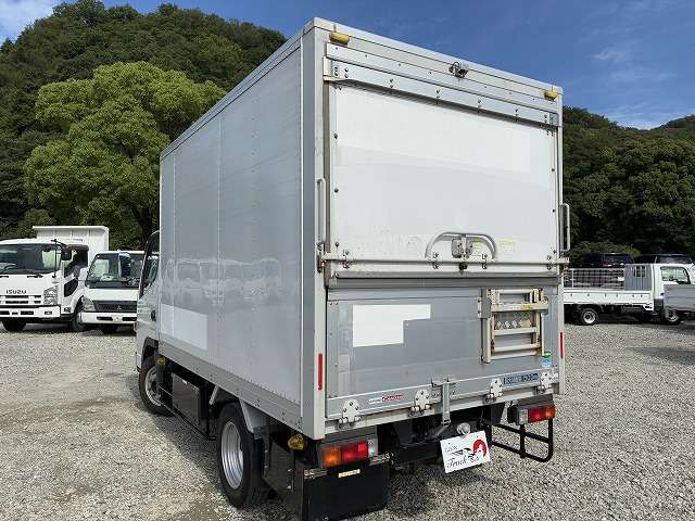 Mitsubishi Fuso Canter 6