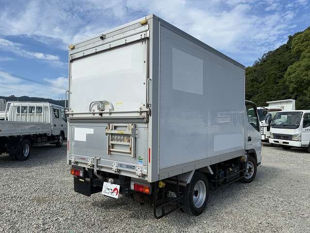 Mitsubishi Fuso Canter 8