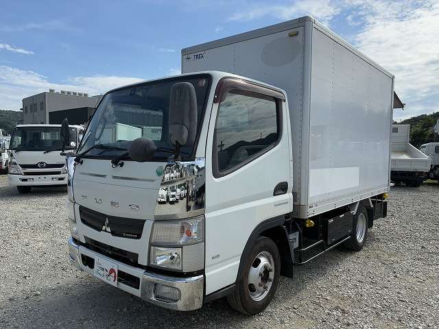 Mitsubishi Fuso Canter 9