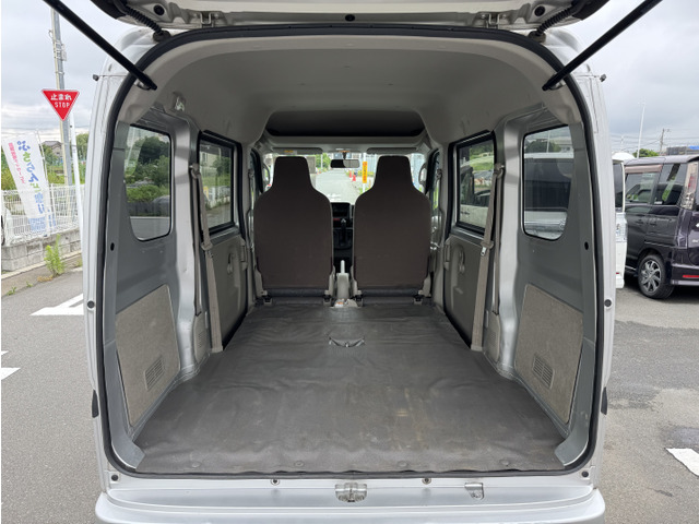 Nissan NV100 Clipper 12