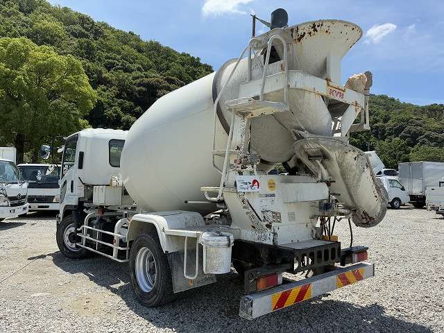 Isuzu Forward 6