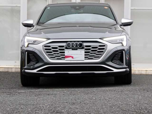 Audi SQ8 Sportback e-tron 5
