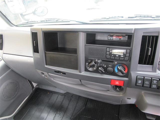 Isuzu Elf 11