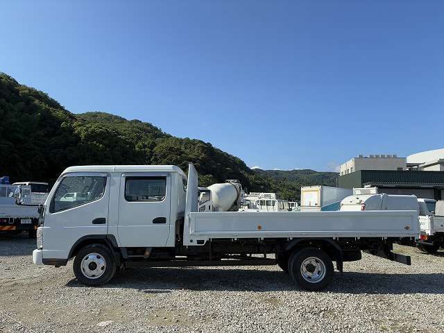 Mitsubishi Fuso Canter 4