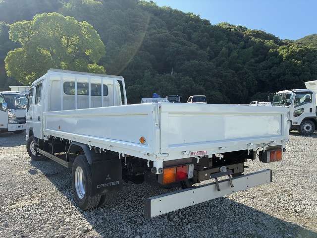 Mitsubishi Fuso Canter 6