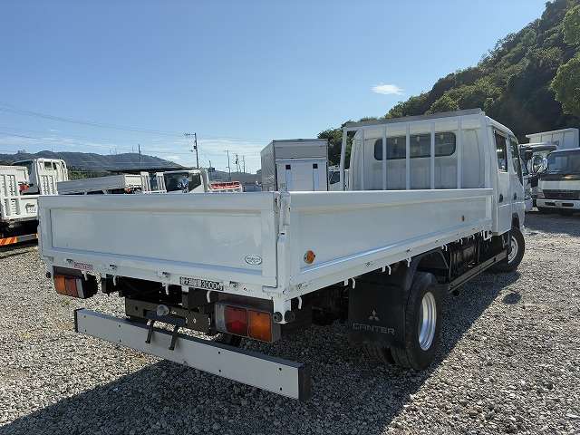 Mitsubishi Fuso Canter 8