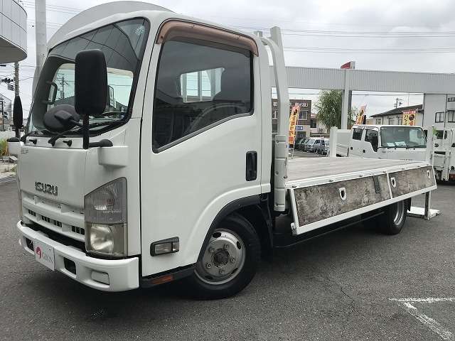 Isuzu Elf 8